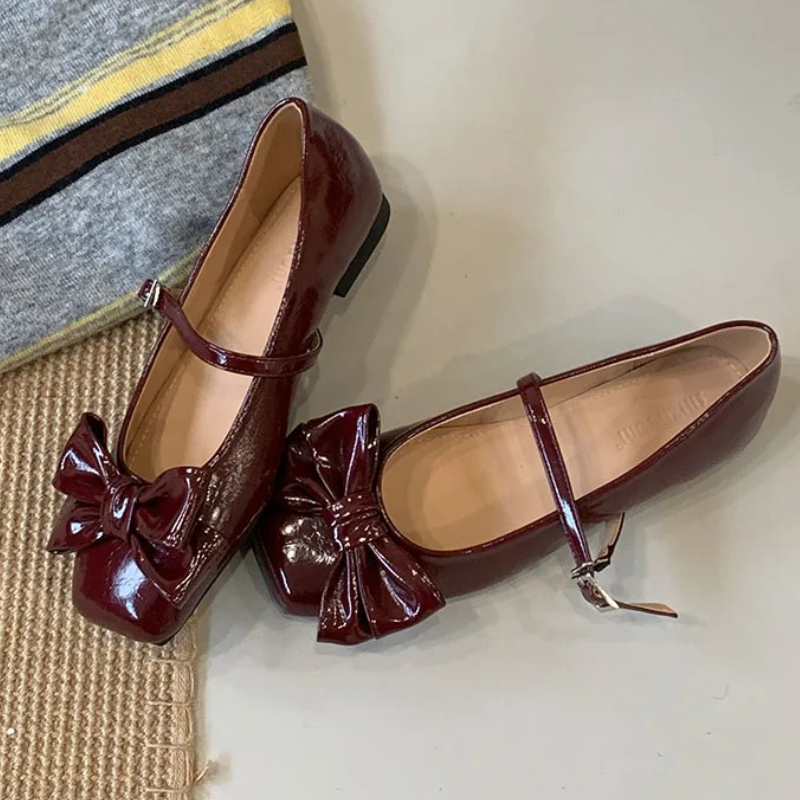 キュートな蝶結びスクエアトゥデザインゴールドレディースパンプ - Women Shoes Branded のレビューと価格