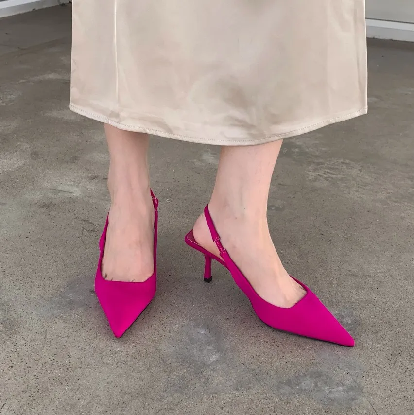 2025年春新作 ポインテッドトゥ ファインヒール ミドルシ - Women'S Shoes Clogs のレビューと価格