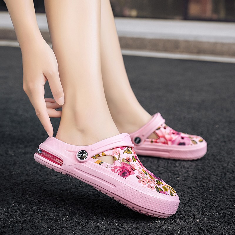 夏の女性の花落書き下駄サンダルかわいい靴男性サンダルカップル - Women'S Shoes Crocs のレビューと価格