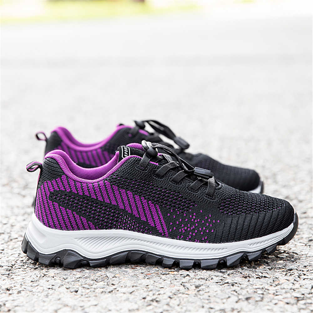 シュメール ツーストリップス ブラウン レディースシューズ  - Women'S Shoes Size 40 In Us のレビューと価格