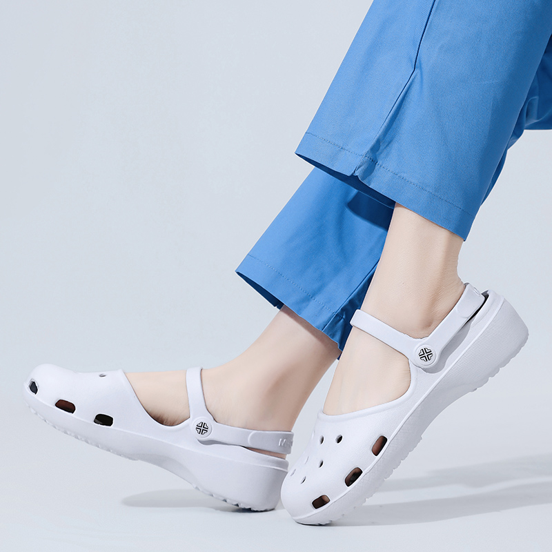クロックスシューズ レディース 夏用 ソリッドカラー 軽量  - Women'S Shoes Crocs のレビューと価格